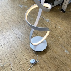 ⭐️レア⭐️フロアライト モダンデザイン 螺旋 美品 No.6992 KEの画像
