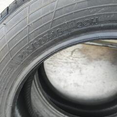 205/60R16新品タイヤ2本の画像
