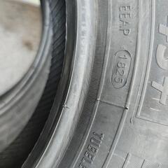 205/60R16新品タイヤ2本の画像