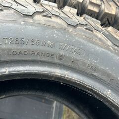 265/65R18 117/114R BFGoodrich All-Terrain T/A KO2 オフロード　マッドタイヤ ホワイトレター FJクルーザー ランクル プラド GX LXの画像