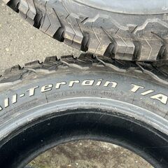 265/65R18 117/114R BFGoodrich All-Terrain T/A KO2 オフロード　マッドタイヤ ホワイトレター FJクルーザー ランクル プラド GX LXの画像