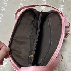 リボンデザイン ピンクリュックの画像