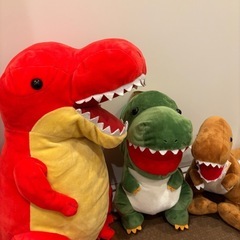 恐竜ぬいぐるみセットの画像