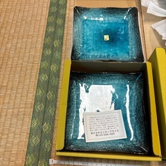 お皿の画像