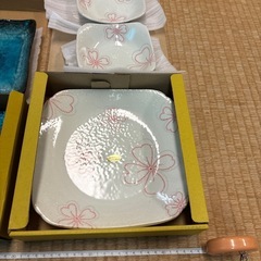 お皿の画像