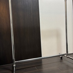 ハンガーラックの画像