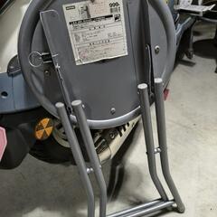 折りたたみ丸椅子の画像