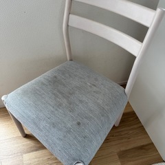 ニトリ ダイニングチェア ホワイトウォッシュの画像
