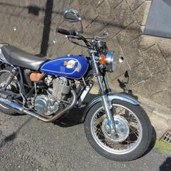ヤマハSR400の画像