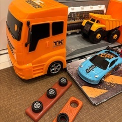 車修理おもちゃの画像