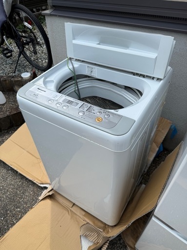 東芝製冷蔵庫（170ℓ）&
パナソニック製洗濯機（5kg）