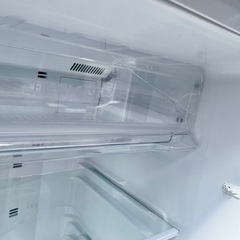 【取引先決定済み】18年製　冷蔵庫 SHARP 冷蔵庫 シャープ 冷蔵庫 2ドア冷蔵庫 225L 冷蔵庫 SJ-D23C-S SJ-D23C 2018年製冷蔵庫 一人暮らし冷蔵庫 ファミリー冷蔵庫 シルバー冷蔵庫 中古冷蔵庫の画像