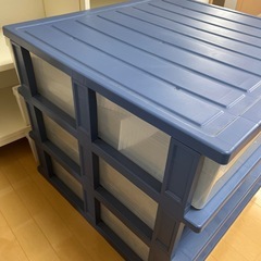 収納ボックス　プラスチック製の画像