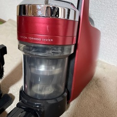 TOSHIBA サイクロン掃除機の画像
