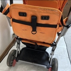 joovyの二人乗りベビーカーの画像