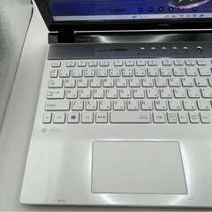 NEC/i7/16GB/SSD256GB/Office付/15.6型/高性能/白の画像