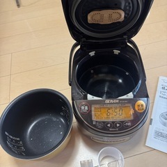 炊飯器　NP-ZS10KSの画像
