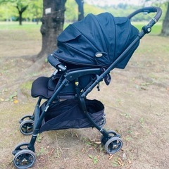 Aprica ベビーカーの画像