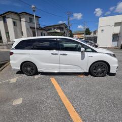 オデッセイ　ハイブリッド　アブソルート　ＥＸパッケージ パールホワイトの画像