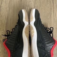 AIR JORDAN 11 RETRO LOW の画像