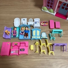 ドールハウス 家具付き 人形付き おままごとの画像