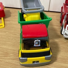 こどもおもちゃ乗り物などの画像