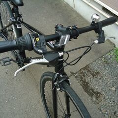 TIMBRO 700×28C シマノ外装7段変速 クロスバイク ブラックの画像