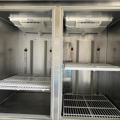 【商談中】【引取限定特価】業務用冷凍冷蔵庫（1凍3蔵）サンヨー製の画像