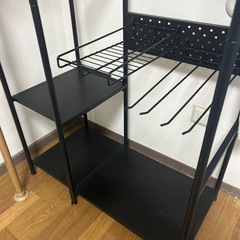 《8月29日、時間によって30日限定》ニトリ　マルチ　ハンガーラック　スチール黒　の画像