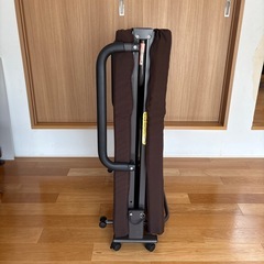 折りたたみベッドの画像