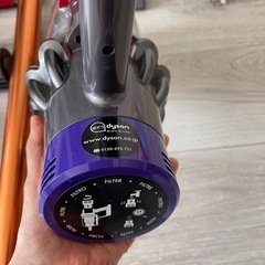 ジャンク　ダイソン　Dyson Cyclone V10 Fluffy SV12 コードレス掃除機の画像