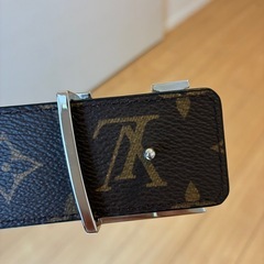 ルイヴィトン ベルト リバーシブル【ほぼ新品未使用】の画像