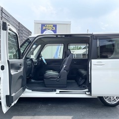 安心の総額表示！車検8年1月30日まで★ダイハツタントカスタム禁煙車そのまま乗って帰れます！スライドドアTV Bluetoothナビetcシートカバーの画像