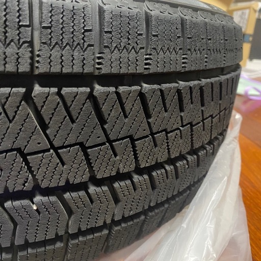 スタッドレス  225/40R18 (BS.ブリザック,VRX2)　