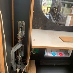 パチンコセルと液晶用筐体の画像