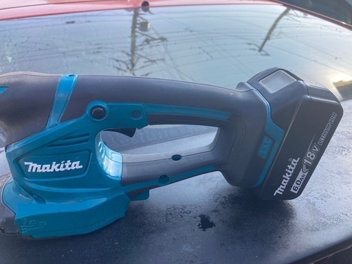 ?マキタ製生垣バリカン充電式?