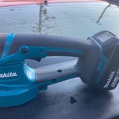🌲マキタ製生垣バリカン充電式🪵の画像