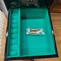 【愛品館八千代店】中国家具　鏡付宝石箱の画像