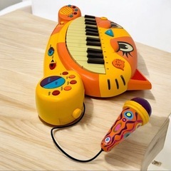 B. toys キャットピアノ バタット ネコ型キーボード 楽器 おもちゃ カラオケマイク付き 2歳〜 楽器 ピアノ 動作確認済みの画像