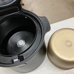 ロ 2508-708 LOCABO 炊飯器 JM-C20E-B 2022年製 通電確認済み 5合炊き 内釜・計量カップ・しゃもじ不足 中古の画像