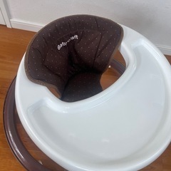 ベビー歩行器　　ブラウン✖️ホワイト 　　の画像