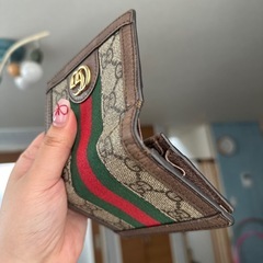 GUCCIミニ財布の画像
