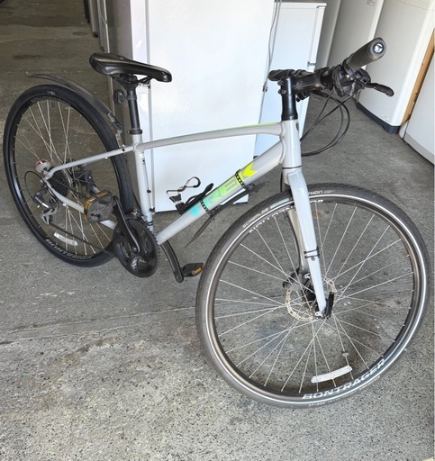 札幌市内配送可 TREK トレック FX2 Disc クロスバイク 自転車 サイズS 2020年モデル