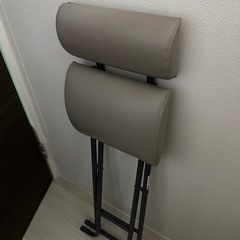 折りたたみ椅子の画像
