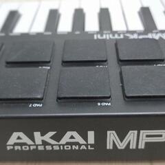 midi controler akai mpk mini の画像