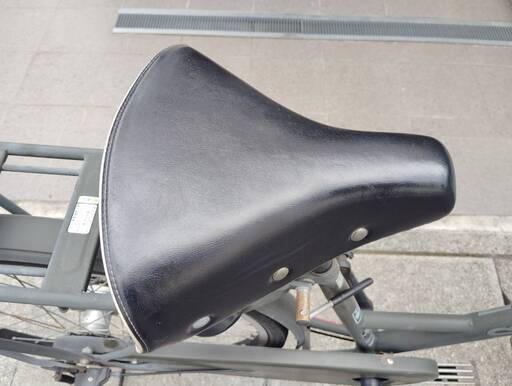 【中古】ブリヂストン　ステップクルーズ　軽快車　カーキ　３段変速　26型