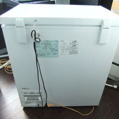 Comfee ノンフロン 冷凍庫 142L RCC142WH(E) 2022年製の画像