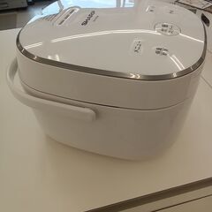 ★リユースのサカイ千葉中央店★期間限定割引有 SHARP 炊飯器  19年製 動作確認／クリーニング済み TC4334の画像