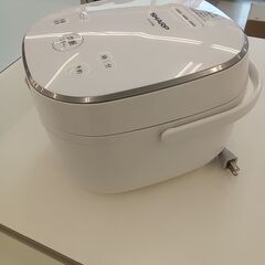 ★リユースのサカイ千葉中央店★期間限定割引有 SHARP 炊飯器  19年製 動作確認／クリーニング済み TC4334の画像