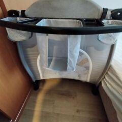 ベビーベッド　おむつ台つきの画像